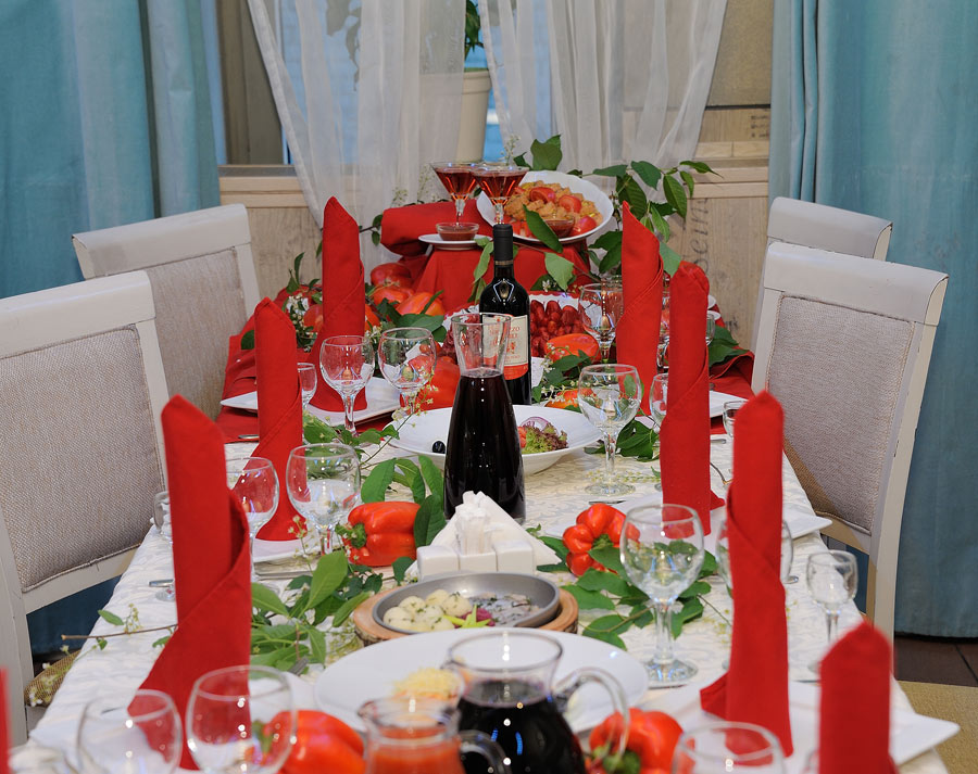 Лето! В фаворе — банкеты