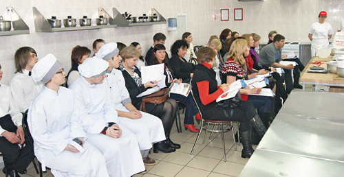 Знать о новинках «с молодых ногтей»