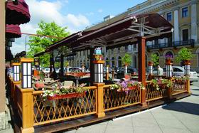 Уличное кафе: больше внимания дизайну