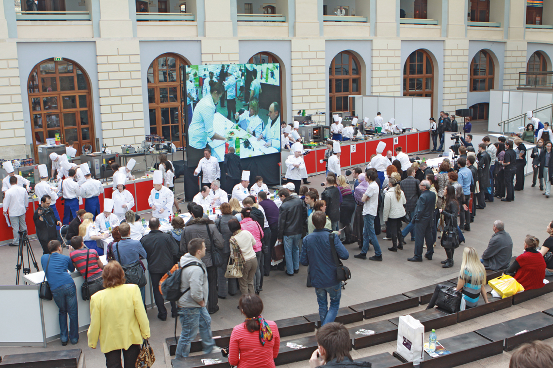 Кулинарный салон собрал профессионалов столиц и регионов
