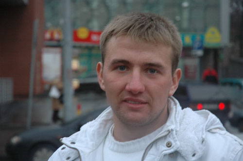 При генеральной уборке  кухни, как собственно  и любого другого помещения, предполагается уборка всех поверхностей.