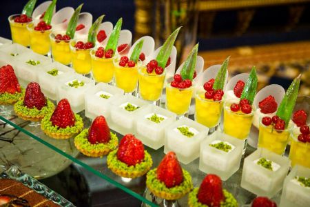 Бранч: элитарность и непрекращающаяся работа