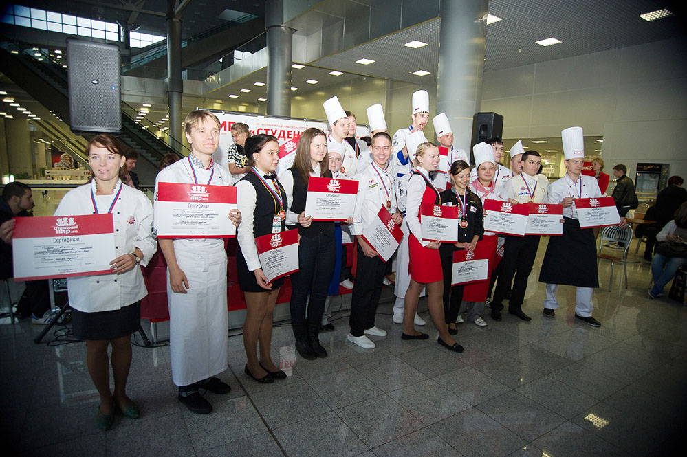 XI Чемпионат России по кулинарии и сервису: всероссийская борьба и всероссийская победа!