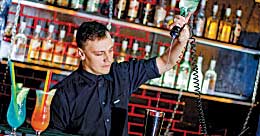 Нет воровства в баре!