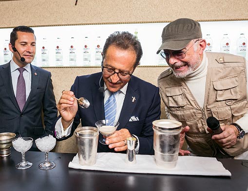 На Moscow Bar Show отметили возрождение моды на тики-коктейли и приготовили коктейль за 2,5 тысячи фунтов