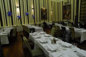 Новогодний банкет: мебельный вопрос