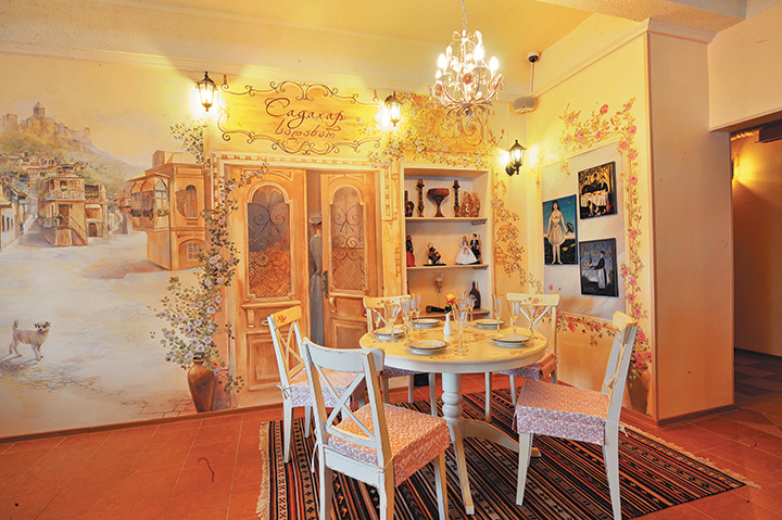 Летний ужин в «Садахаре»