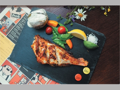 Морской окунь с печёным картофелем