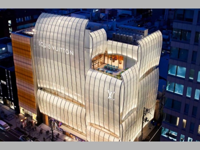 Первый ресторан и кафе Louis Vuitton