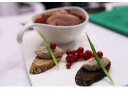 Борщ «Женский» от Дмитрия Шеремета, су-шефа караоке-клуба «Эйфория» (компания «Тутта-Групп», Калининград)