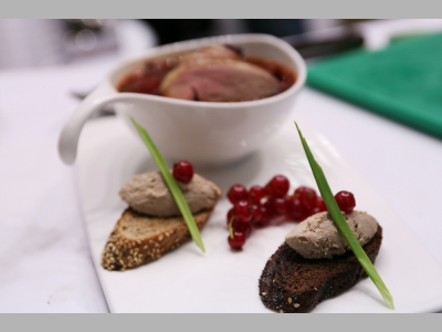 Борщ «Женский» от Дмитрия Шеремета, су-шефа караоке-клуба «Эйфория» (компания «Тутта-Групп», Калининград)