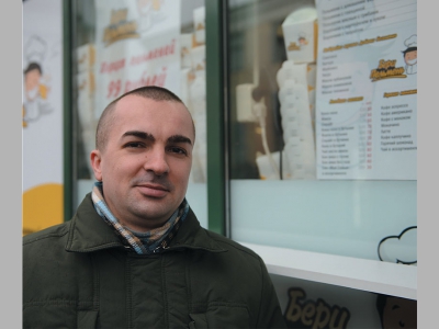 Стандартный стрит-фуд: киоск быстрого питания