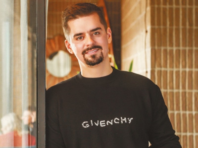 Открытие пляжа в городе Сочи: «Рыжий пляж» by Андрей Григорьев-Апполонов. Коллаборация со звездой