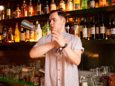 В Санкт-Петербурге открылся гастробар Clouds