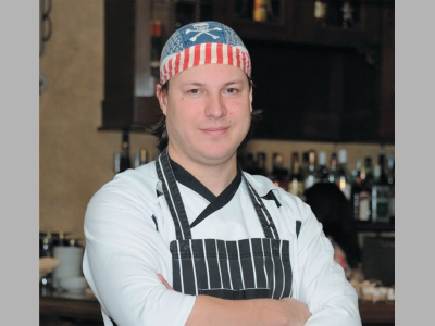 Деревенский сыр с фисташками и вялеными томатами от Робертаса Лукянскиса, шеф-повара ресторана «Монтенегро»