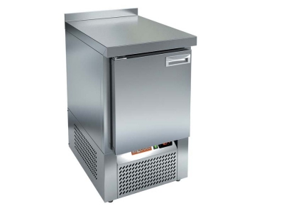 Холодильные столы: ставка на объем