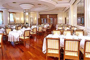 Большие кафе и рестораны теперь могут работать в жилых домах