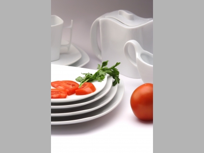 Посуда для банкета: дороже или экономичнее?