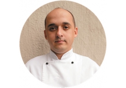 Гонконгский суп с лапшой и печёной уткой