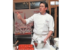 Рождественские десерты от Николя Буссана, лучшего шеф-кондитера Франции-2000 (титул M.O.F.)