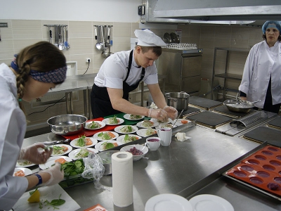 СПбГЭУ приглашает абитуриентов поступать учиться на Кафедру гостиничного и ресторанного бизнеса