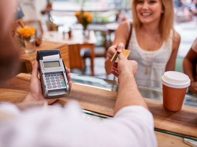 Выручка московских кафе в октябре уменьшилась на 20%