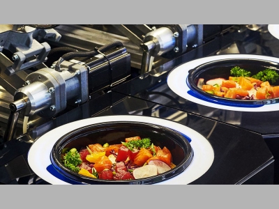 Ресторан с роботом-поваром открылся в Москве