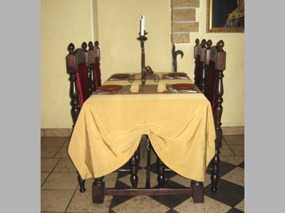 Простота оформления пивного заведения может быть разной