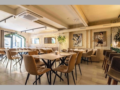 Стол для ресторана нужно выбирать по профессиональным критериям