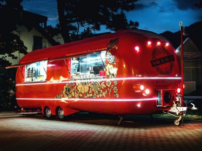 Правительство Петербурга одобрило фудтраки