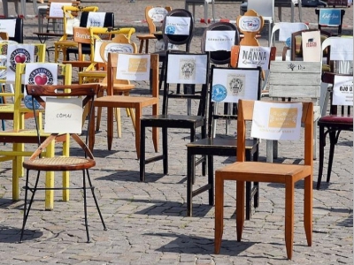 Акция против закрытия ресторанов и отелей в Германии