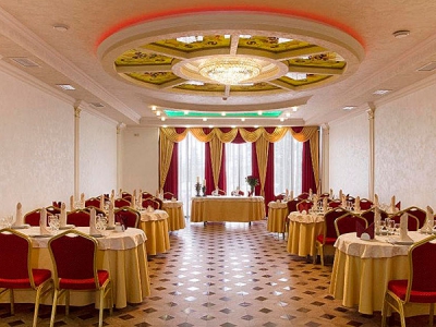 Тысяча триста ресторанов и кафе открылись в Москве с января по сентябрь 2018 года