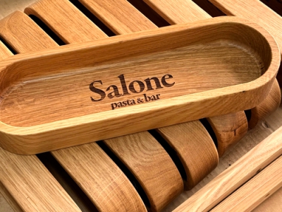 Дизайнерские предметы из дерева в ресторане