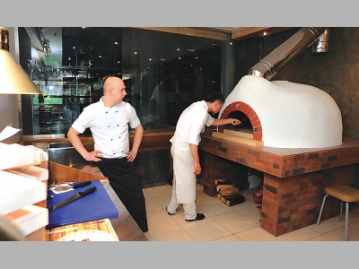 Модная тенденция — печь на древесном угле