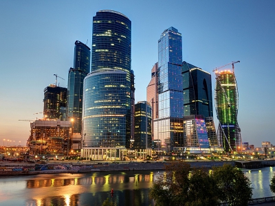 В Москве могут закрыть бары, клубы и караоке для борьбы с пандемией