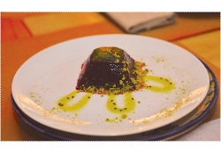 Постный свекольно-ягодный пирог