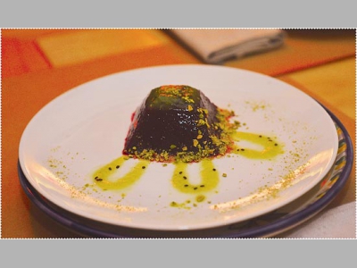 Постный свекольно-ягодный пирог