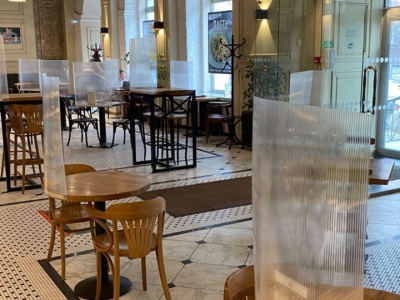 В Екатеринбурге рестораны оградились от клиентов