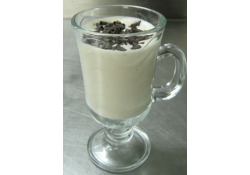 Молочный коктейль с арахисовой пастой