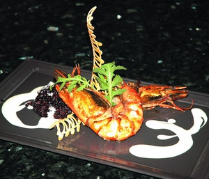 Ризотто карнароли с королевской креветкой и соусом из белого вина