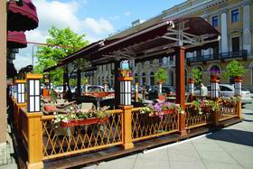 Уличное кафе: больше внимания дизайну