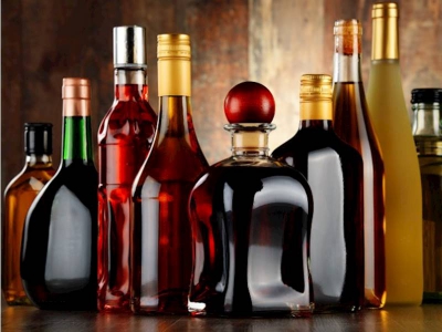 Минфин и Минпромторг предложили кафе и ресторанам продавать алкоголь онлайн