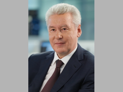 Столичные летние кафе и веранды продолжат принимать гостей без предъявления QR-кодов