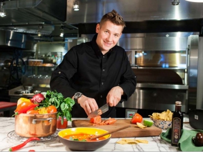 В ресторане первенство должно быть за поваром