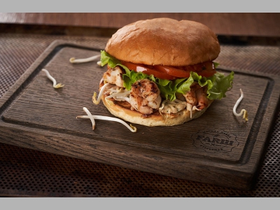 Сеть бургерных #FARШ подключилась к платформе SberFood