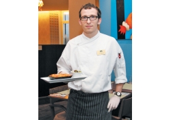 Канеллони со шпинатом и сыром и Филе палтуса с черным рисом от Николая Хвалынского