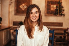 Александра Попова