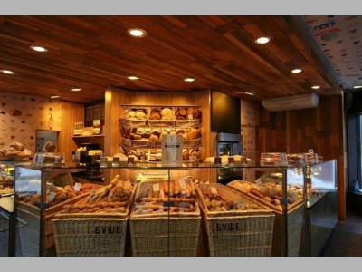 Пекарни опередили фастфуд, а кофейни вытесняются кофепойнтами