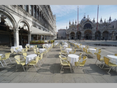 В Италии рестораны, бары, отели, спорт-клубы и парикмахерские отнесли к средней и высокой зоне риска