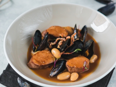 На улице Жуковского в Петербурге заработал гастробар «Мы дружим»